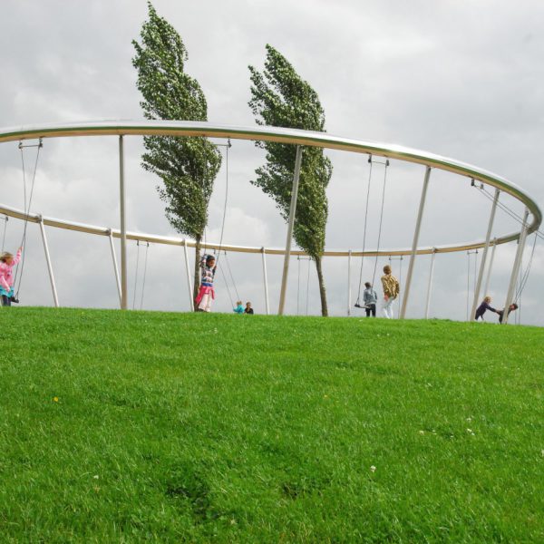 buro-sant-en-co-landschapsarchitectuur-park-de-hoge-weide-utrecht-buurtpark-leidsche-rijn-ontwerp-panorama-schommel-spelen