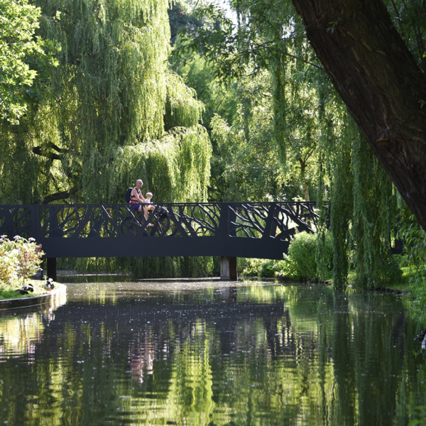 oosterpark-amsterdam-burosantenco-park-renovatie-landschapsarchitectuur-klimaatadaptief-biodiversiteit-stadspark-parkbrug-takkenbrug