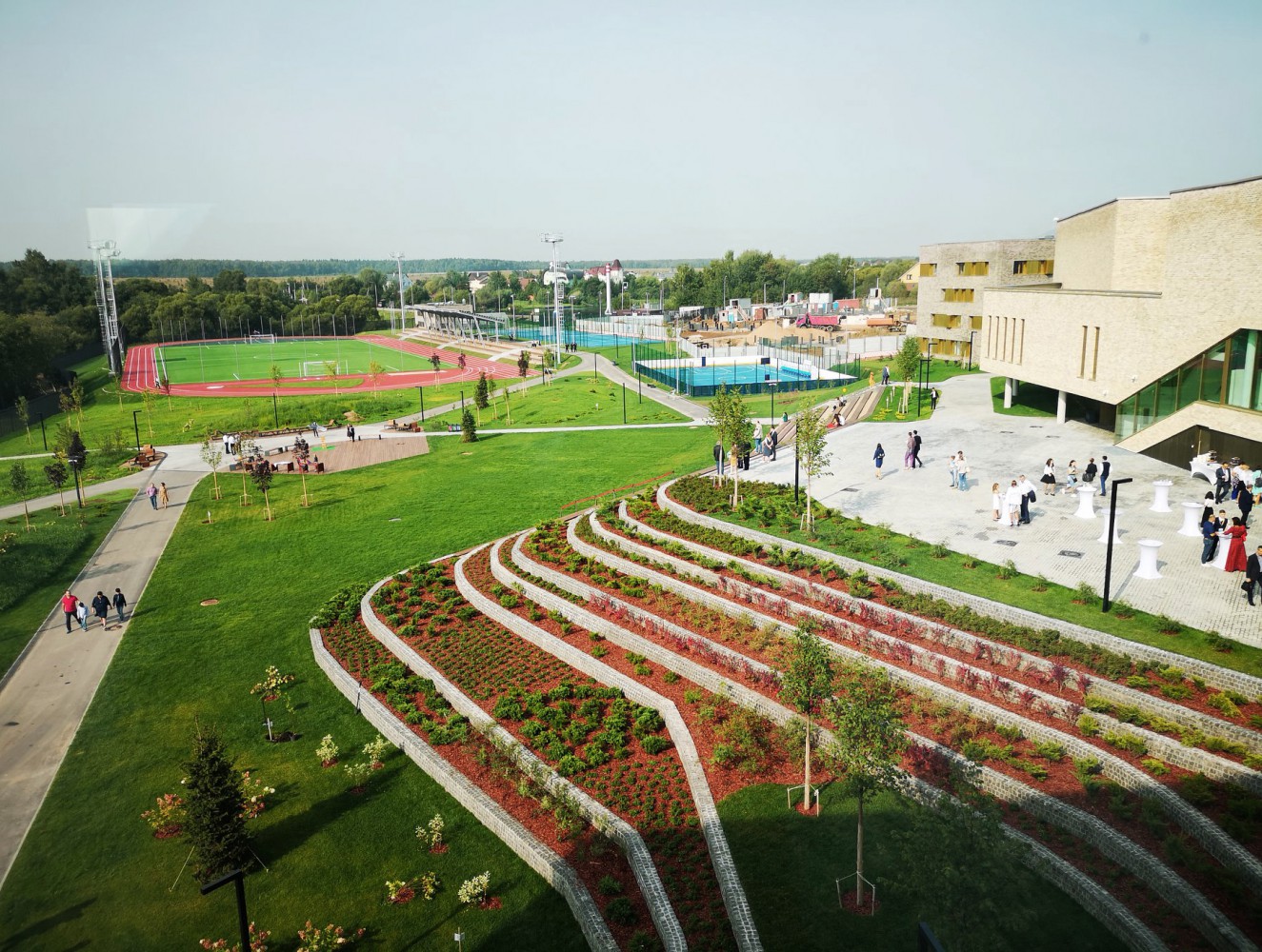 Buro-sant-en-co-landscapearchitecture-international-Letovo school outdoor space-bw