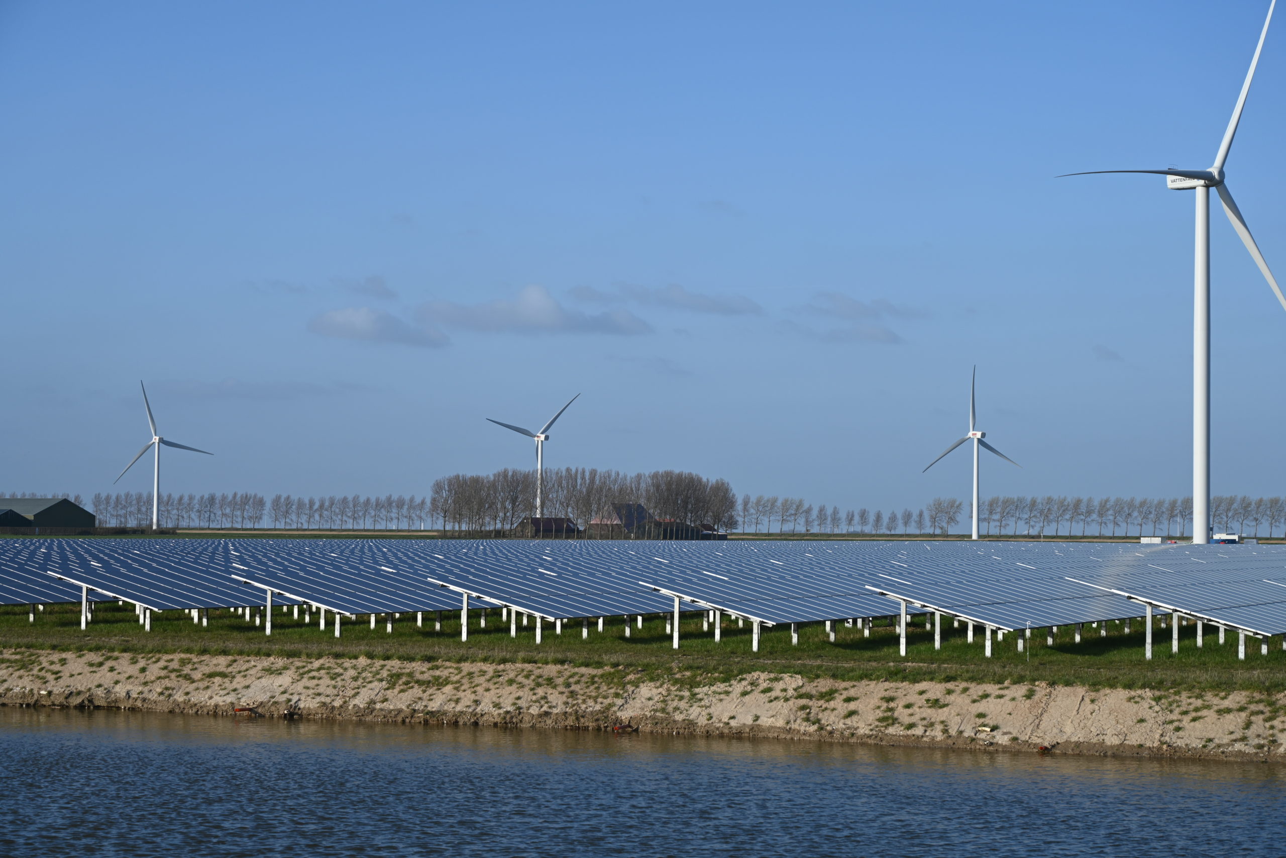 Buro Sant en Co landschapsarchitectuur windmolens zonneparken studie visuele impact