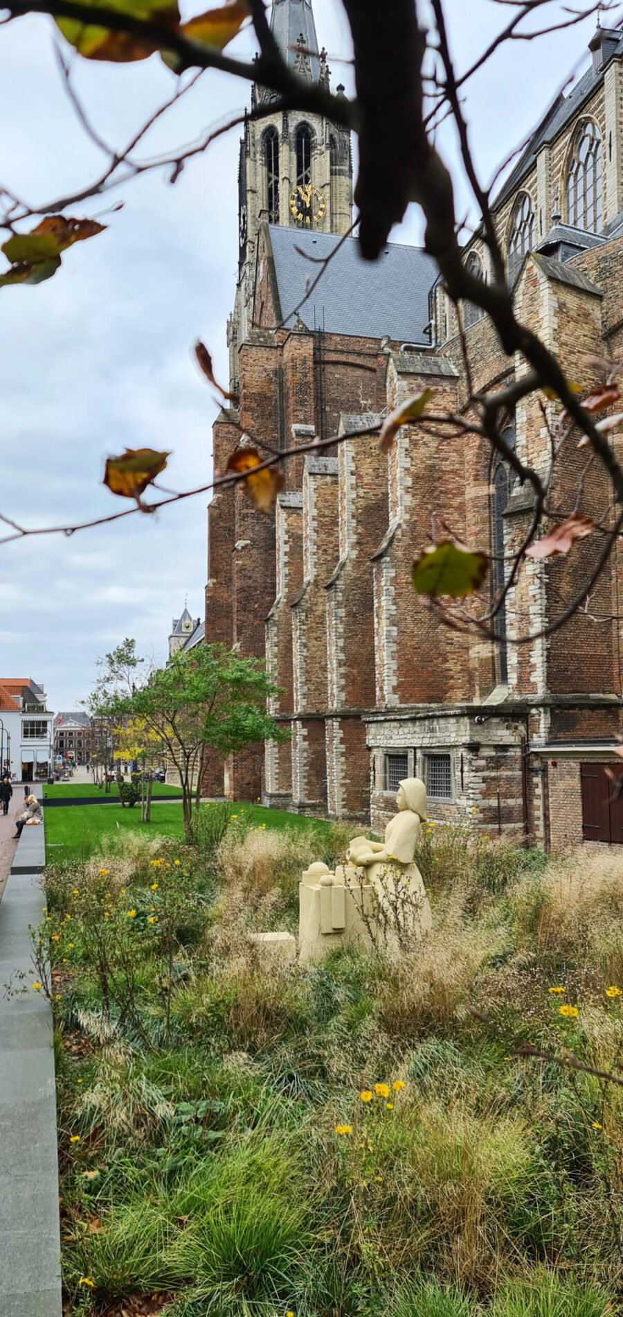 sant-en-co-landschapsarchitectuur-kerktuin-nieuwekerk-delft-herfst